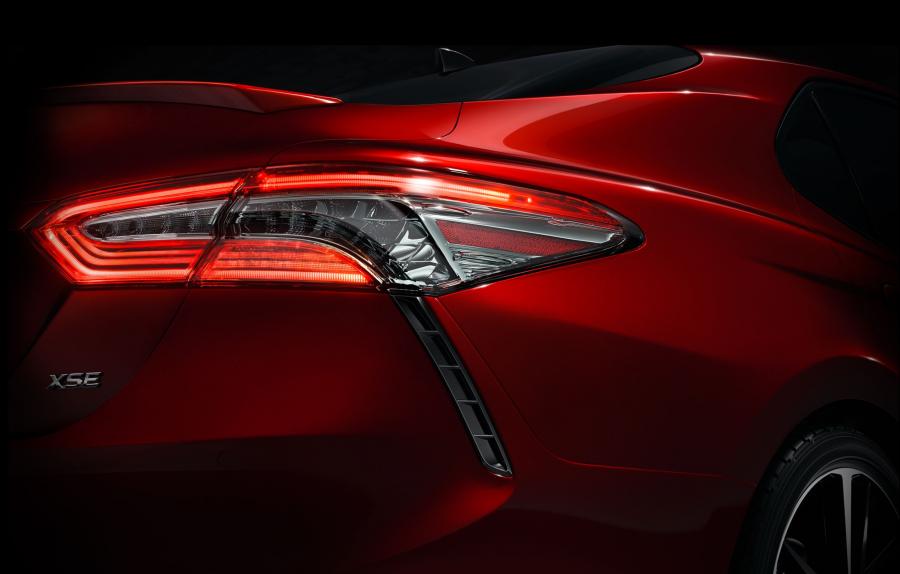 Детали экстерьера Toyota Camry XSE 2017 года  (NA) (фото 10 из 55)